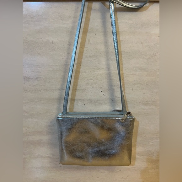 Free People Handbags - Free People Downtown Double Zip Crossbody
Metallic Boho Minimalist